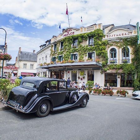 Logis Hotel De France La Chartre-sur-le-Loir Esterno foto